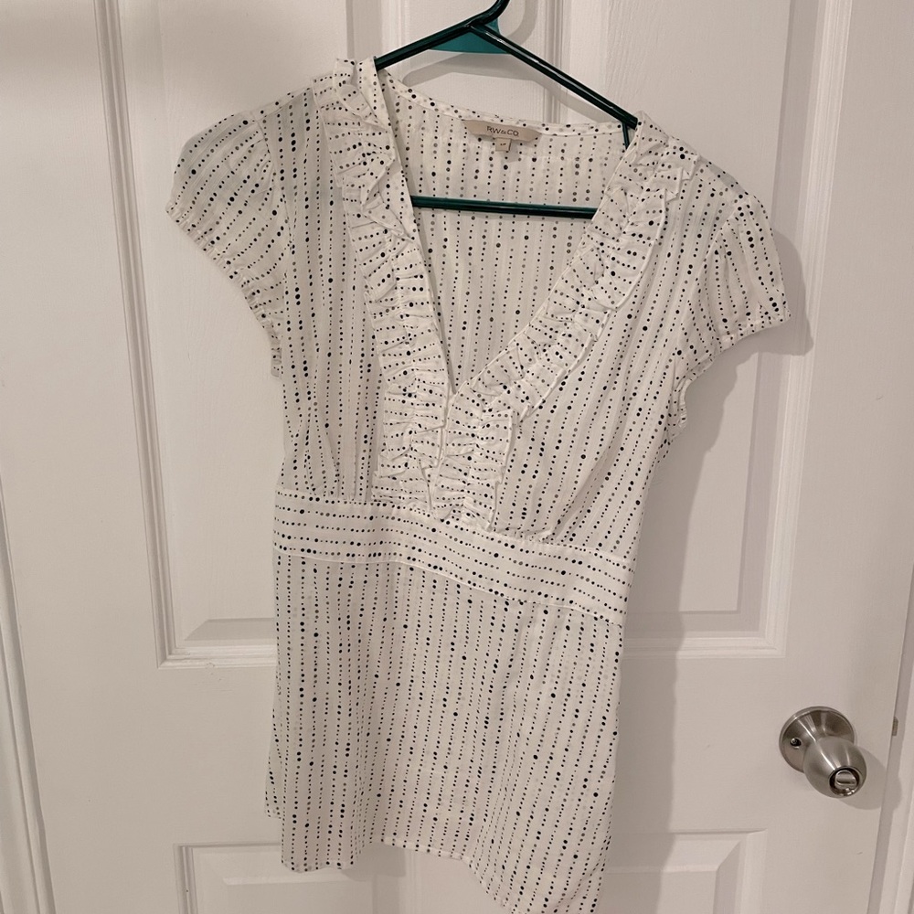 ☘️RW&CO tie-back Blouse xs